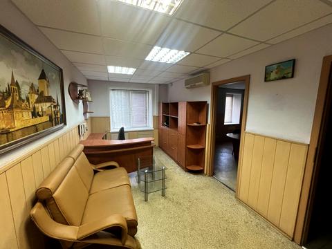 комерційна за адресою Професора Анатолія Бойка вул., 6