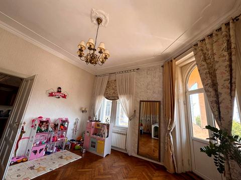 квартира за адресою Чернівці, Театральна пл., 5