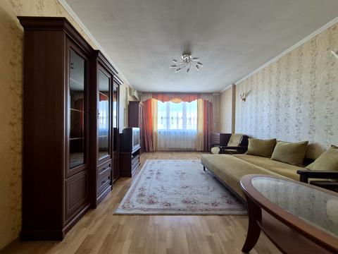 квартира за адресою Раїси Окіпної вул., 4