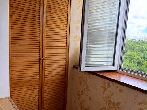 квартира по адресу Салютная ул., 42/46