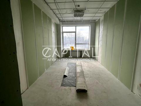 коммерческая по адресу Соборности просп. (Возз'єднання), 19