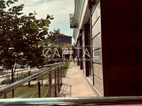 комерційна за адресою Золотоустівська вул., 25