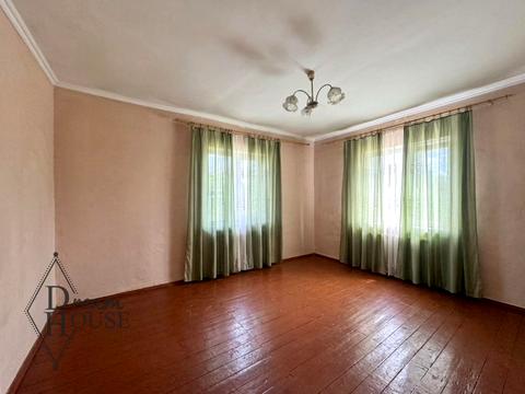 будинок за адресою Ігоря Сікорського вул. (Павлова), 37