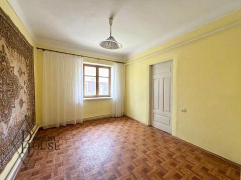 будинок за адресою Ігоря Сікорського вул. (Павлова), 37