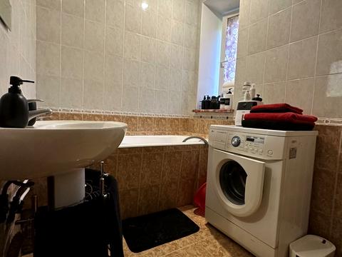 квартира за адресою Вороніхіна вул., 9