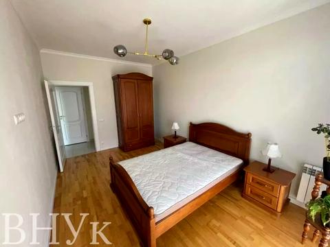 квартира за адресою Ужгород, Університетська вул., 25