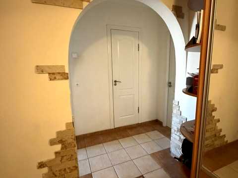 квартира за адресою Домбровського вул., 86