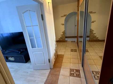 квартира за адресою Домбровського вул., 86