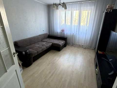 квартира за адресою Домбровського вул., 86