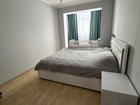 квартира за адресою Домбровського вул., 86