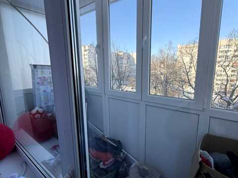 квартира за адресою Домбровського вул., 86