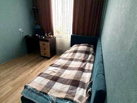 квартира за адресою Домбровського вул., 86