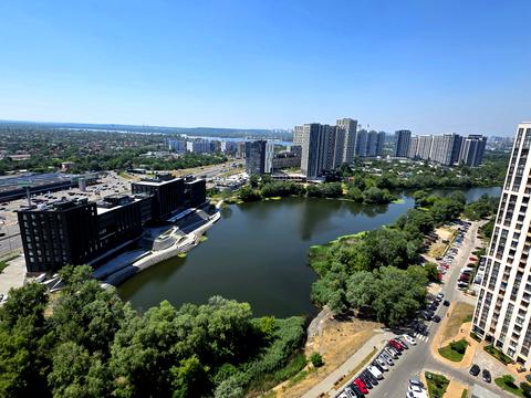 квартира за адресою Дніпровська набережна вул., 20-А