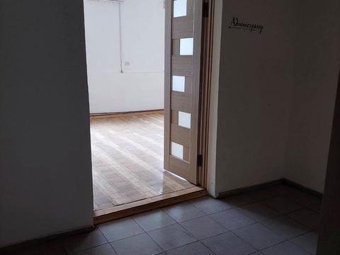 комерційна за адресою Володимира Антоновича вул. (), 132
