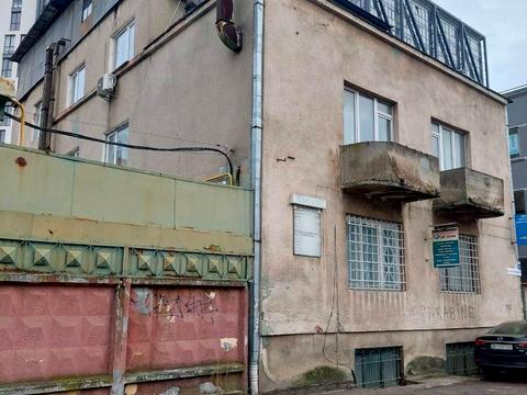 комерційна за адресою Володимира Антоновича вул. (), 132