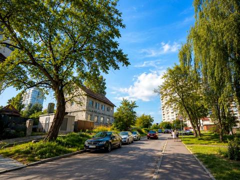 комерційна за адресою Обухівська вул., 118А