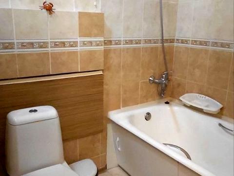 1869368084776067