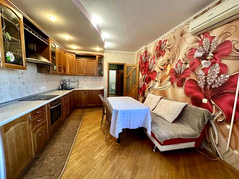 квартира за адресою Драгоманова вул., 31-Б