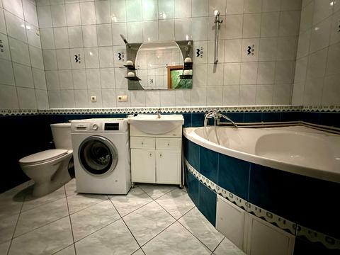 квартира за адресою Драгоманова вул., 31-Б