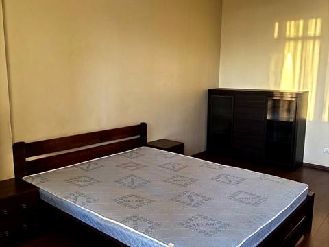 квартира за адресою Олексія Вадатурського вул. (Маршала Малиновського), 53-А
