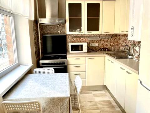 квартира за адресою Велика Васильківська вул. (Червоноармійська), 131
