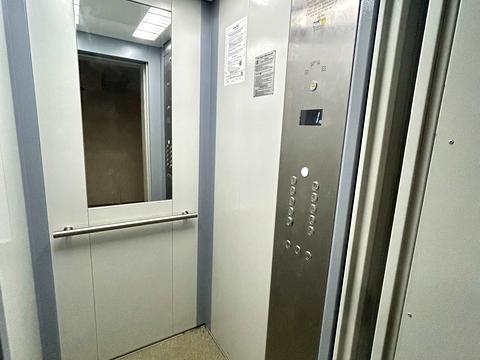 квартира за адресою Одеса, Академіка Заболотного вул., 54