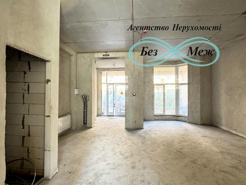 комерційна за адресою Клубна вул., 12