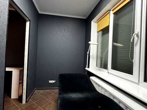 комерційна за адресою Світлицького вул., 28