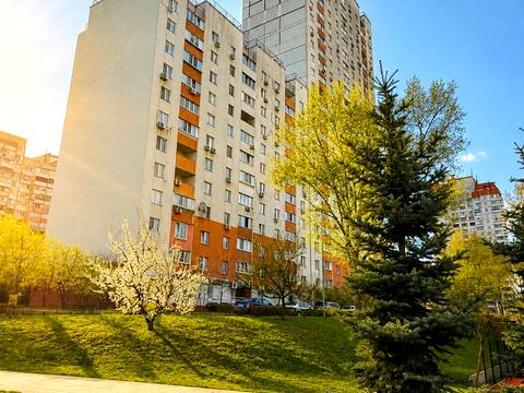 квартира по адресу Червоной Калины просп. (Владимира Маяковского), 1-В