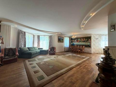 дом по адресу Лесі Українки