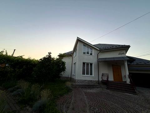 дом по адресу Лесі Українки