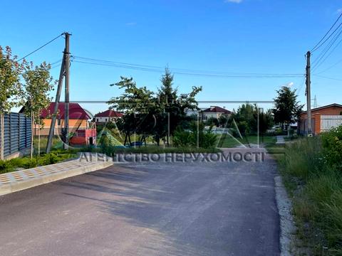 участок по адресу с. Хотов, Зоряна