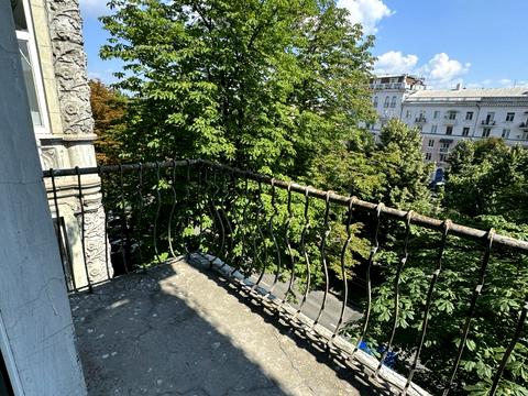 квартира за адресою Дмитра Яворницького просп. (Карла Маркса), 53-А
