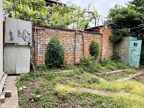 дом по адресу Бахмутская ул. (Курская)