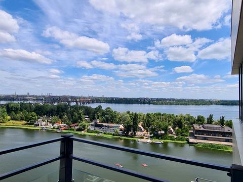 квартира за адресою Набережна Перемоги вул., 1-Л