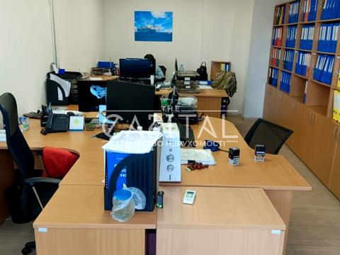 комерційна за адресою Голосіївський пров., 132