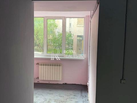 комерційна за адресою Межигірська вул., 57/17