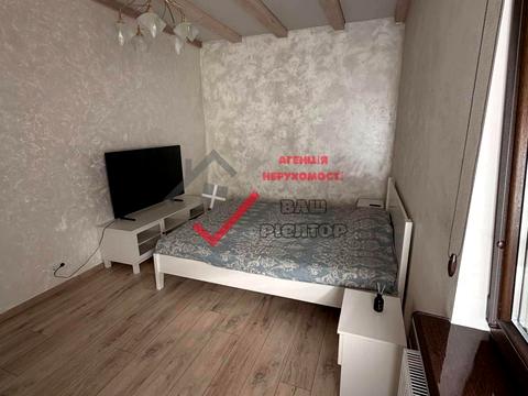 дом по адресу центральна
