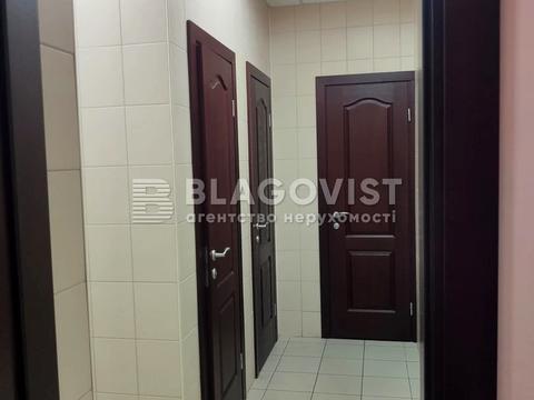комерційна за адресою Августина Волошина вул. (Ярослава Галана), 2-А