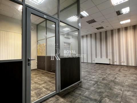 коммерческая по адресу Кияновский пер., 3