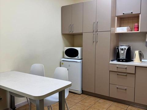 комерційна за адресою Київ, Богдана Хмельницького вул., 19-21