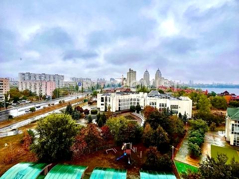 квартира за адресою Володимира Івасюка просп. (Героїв Сталінграду), 4