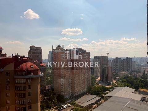 квартира по адресу Евгения Коновальца ул. (Щорса), (Будинок)