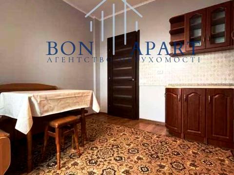 квартира за адресою Сім'ї Кульженків вул. (Петра Дегтяренка), 21