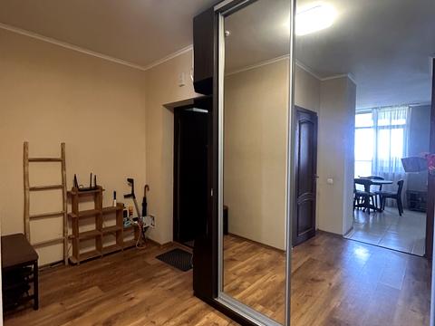 квартира за адресою Любомира Гузара просп. (Космонавта Комарова), 46-В