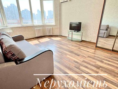 квартира по адресу Миколы Бажана просп., 14