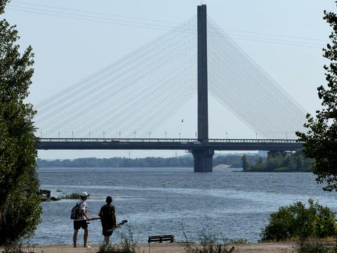 квартира за адресою Дніпровська набережна вул., 17-К