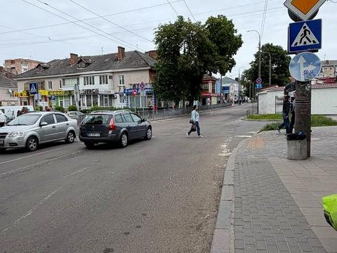 комерційна за адресою Рівне, Шевченка вул., 18