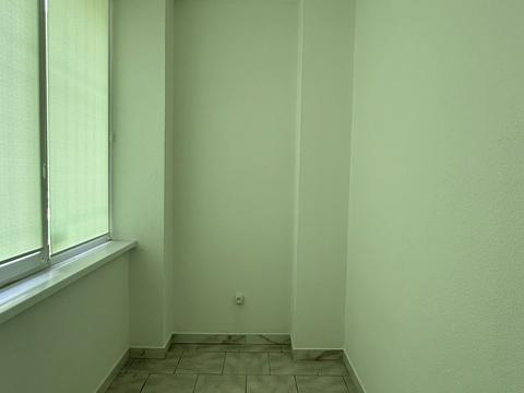 комерційна за адресою Івана Франка вул., 12