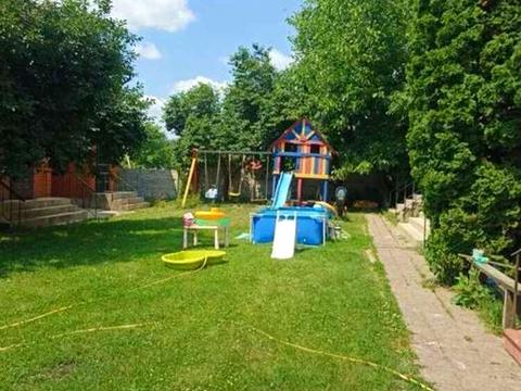будинок за адресою Виноградна